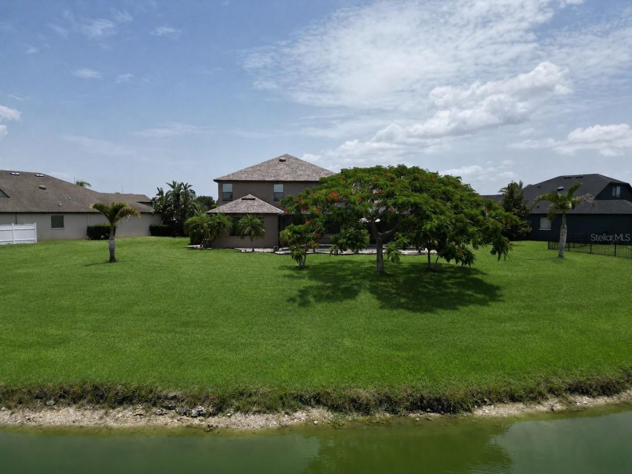 360 Hope Bay Loop, Apollo Beach, FL 33572 Photo
