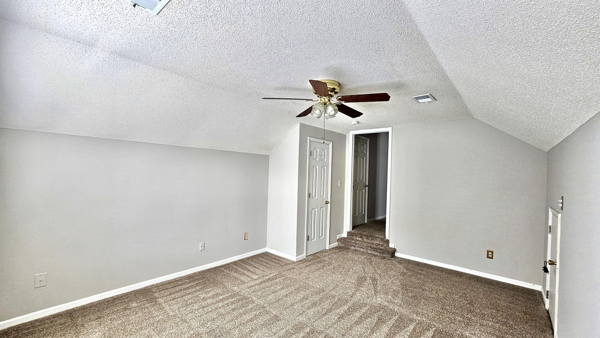 94 Blairmore Drive Photo 15