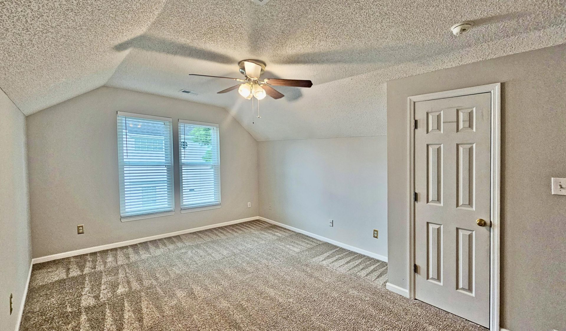 94 Blairmore Drive Photo 16