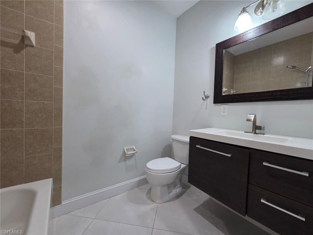 8408 Bernwood Cove Loop, Unit 1710, Fort Myers, FL 33966 Photo