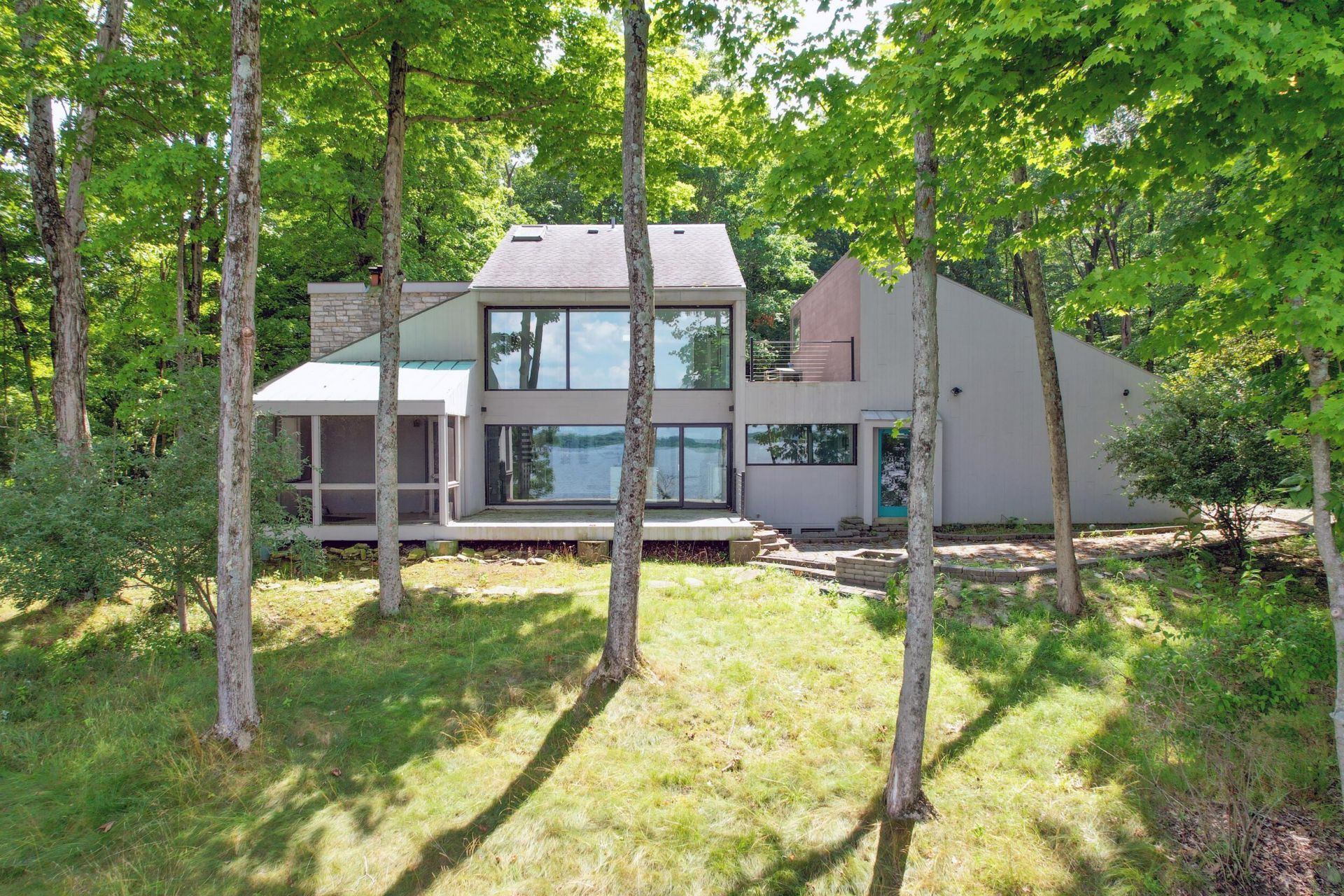 8333 W Shore Drive, Westerville, OH 43082 Main Photo