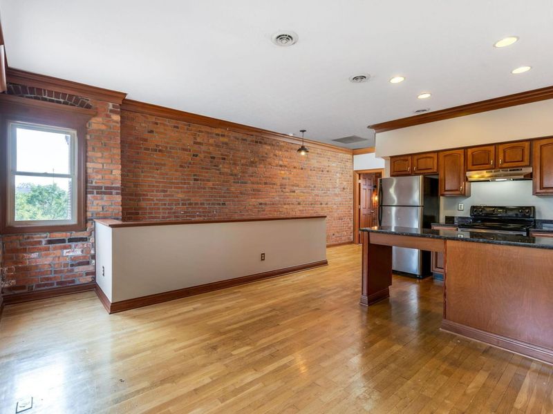 10 1/2 Clark Place, Columbus, OH 43201 Photo 12