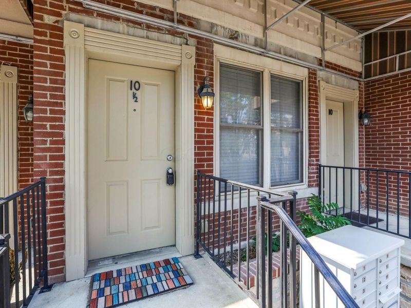 10 1/2 Clark Place, Columbus, OH 43201 Photo 5