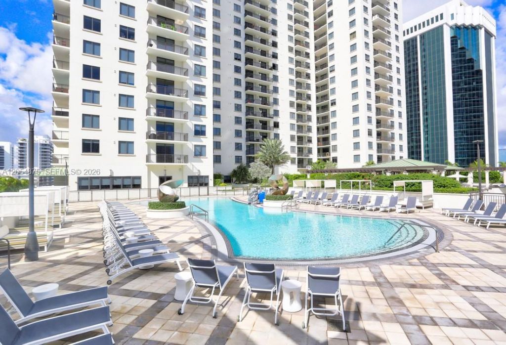 999 SW 1st Ave, Unit 3302, Miami, FL 33130 Photo