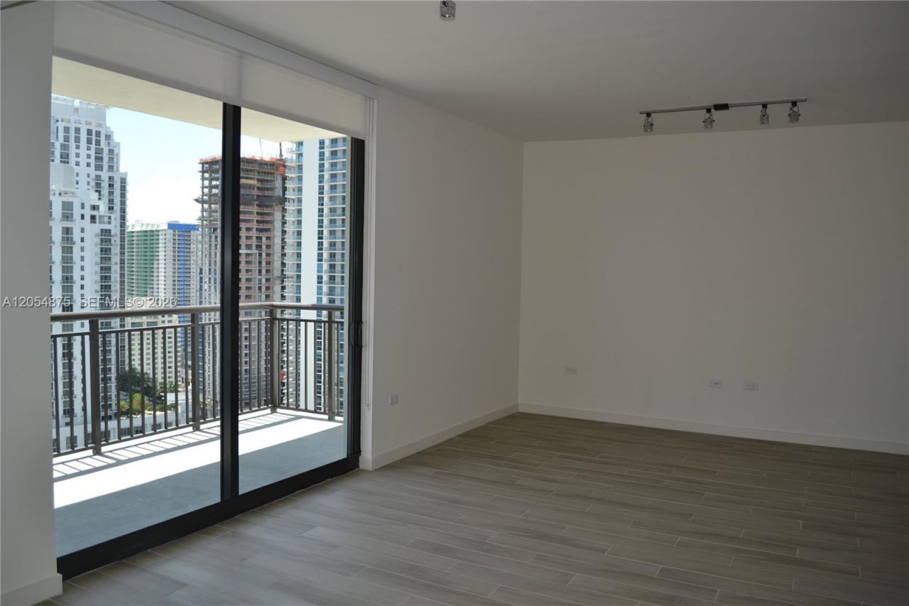 999 SW 1st Ave , Unit 3302, Miami, FL 33130 Photo