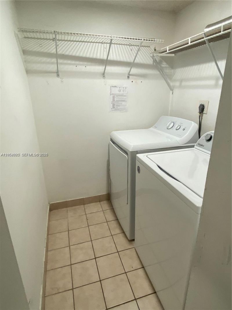 300 W Palm Cir W , Unit 208, Pembroke Pines, FL 33025 Photo