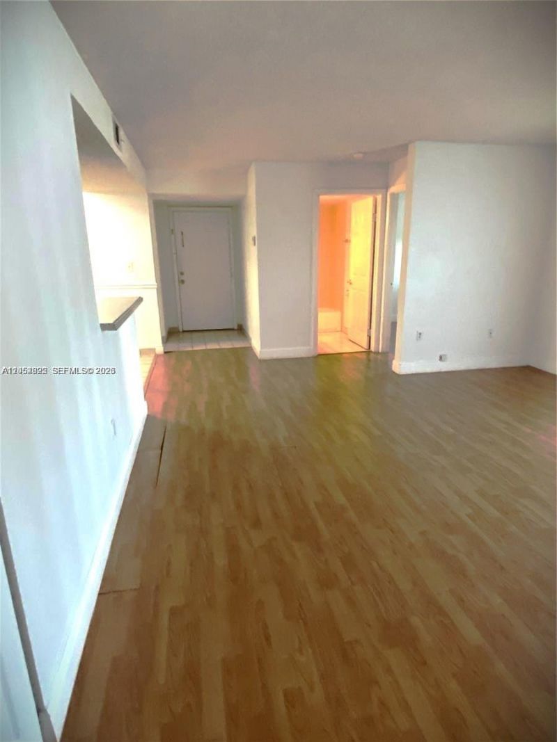 300 W Palm Cir W , Unit 208, Pembroke Pines, FL 33025 Photo