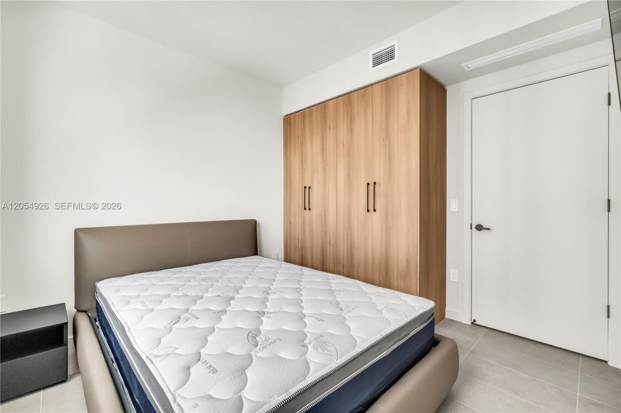 121 NE 5th St , Unit 3405, Miami, FL 33132 Photo