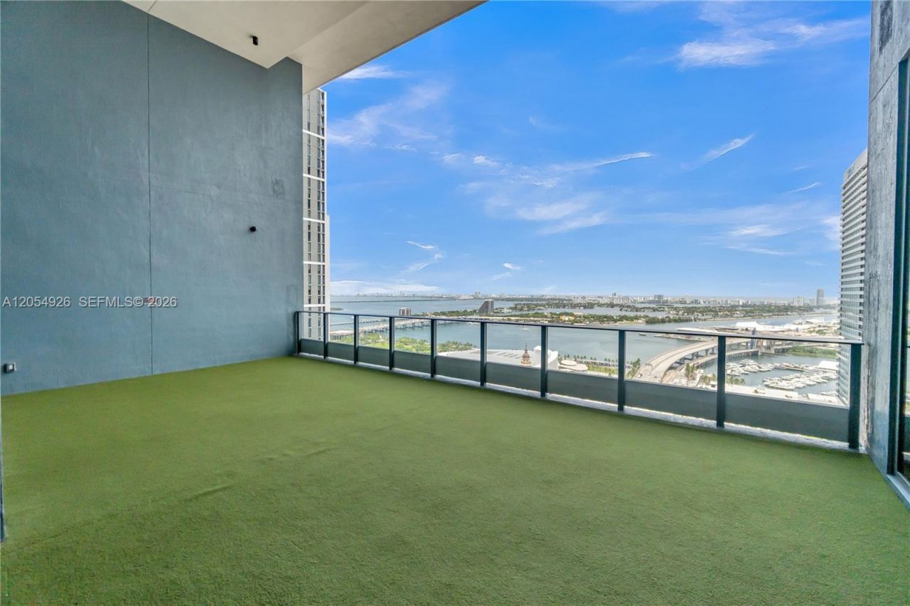 121 NE 5th St , Unit 3405, Miami, FL 33132 Photo