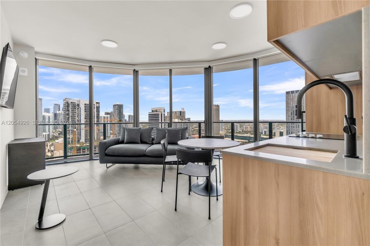 121 NE 5th St , Unit 3405, Miami, FL 33132 Photo