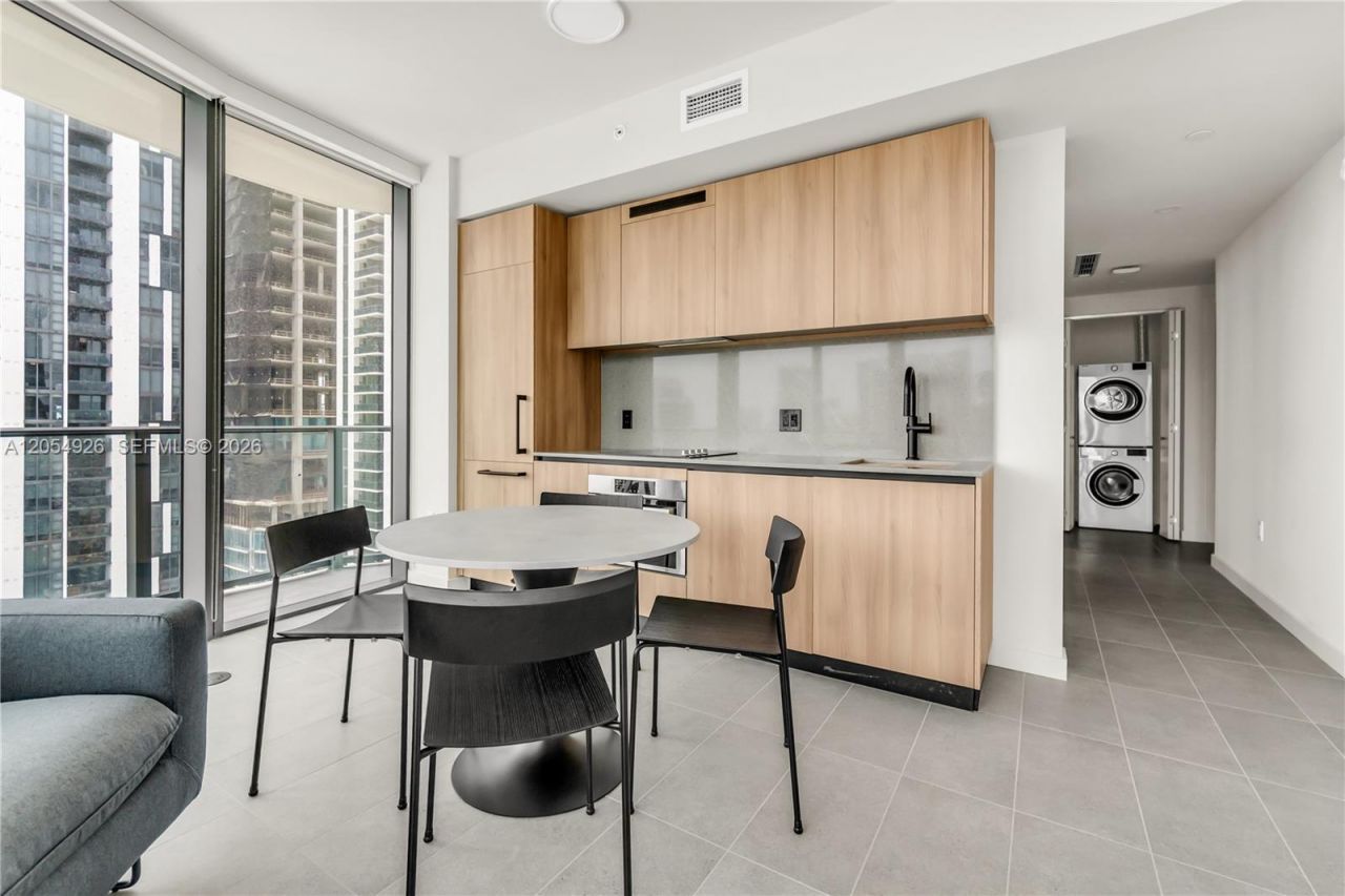 121 NE 5th St , Unit 3405, Miami, FL 33132 Photo