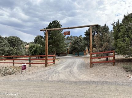21595 Dortort Drive, Reno, NV 89521 Photo