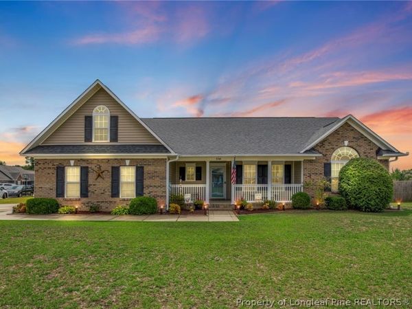 5744 Azure Drive , Hope Mills, NC 28348