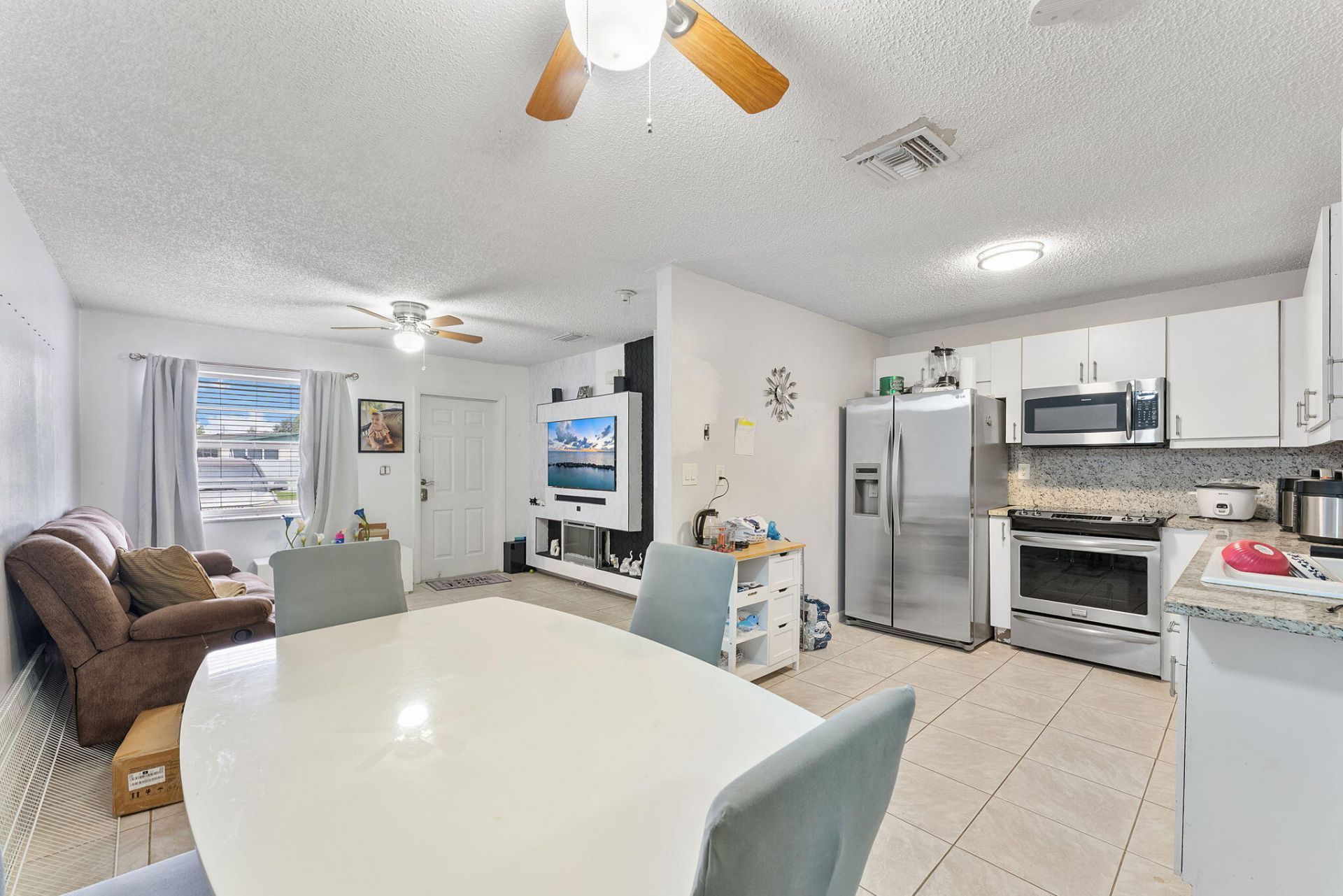 5735 Kumquat Road, West Palm Beach, FL 33413 Photo