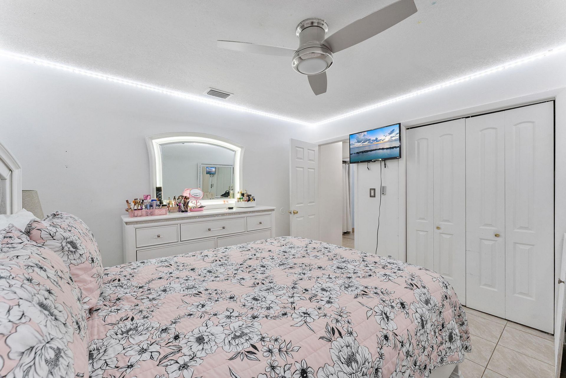 5735 Kumquat Road, West Palm Beach, FL 33413 Photo
