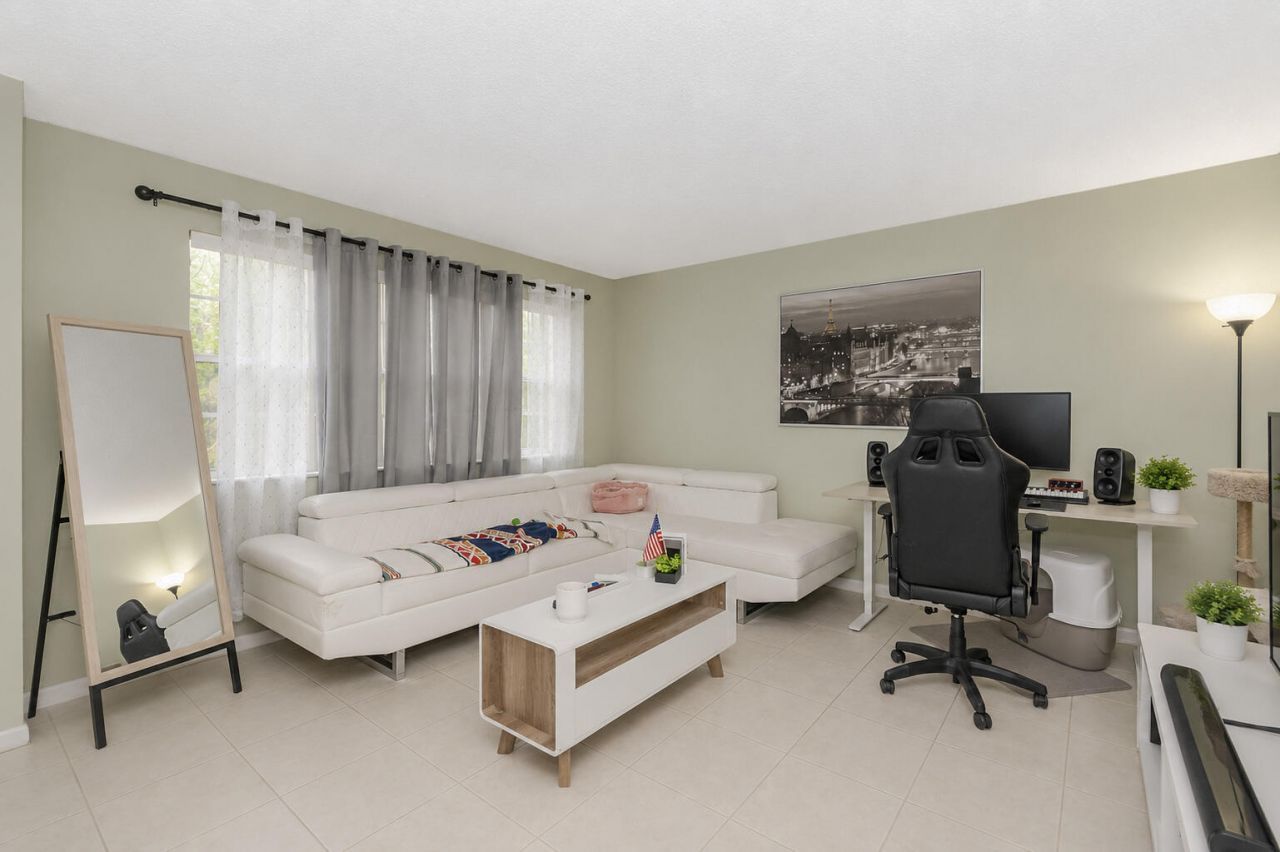 4263 NW 115th Avenue, Coral Springs, FL 33065 Photo