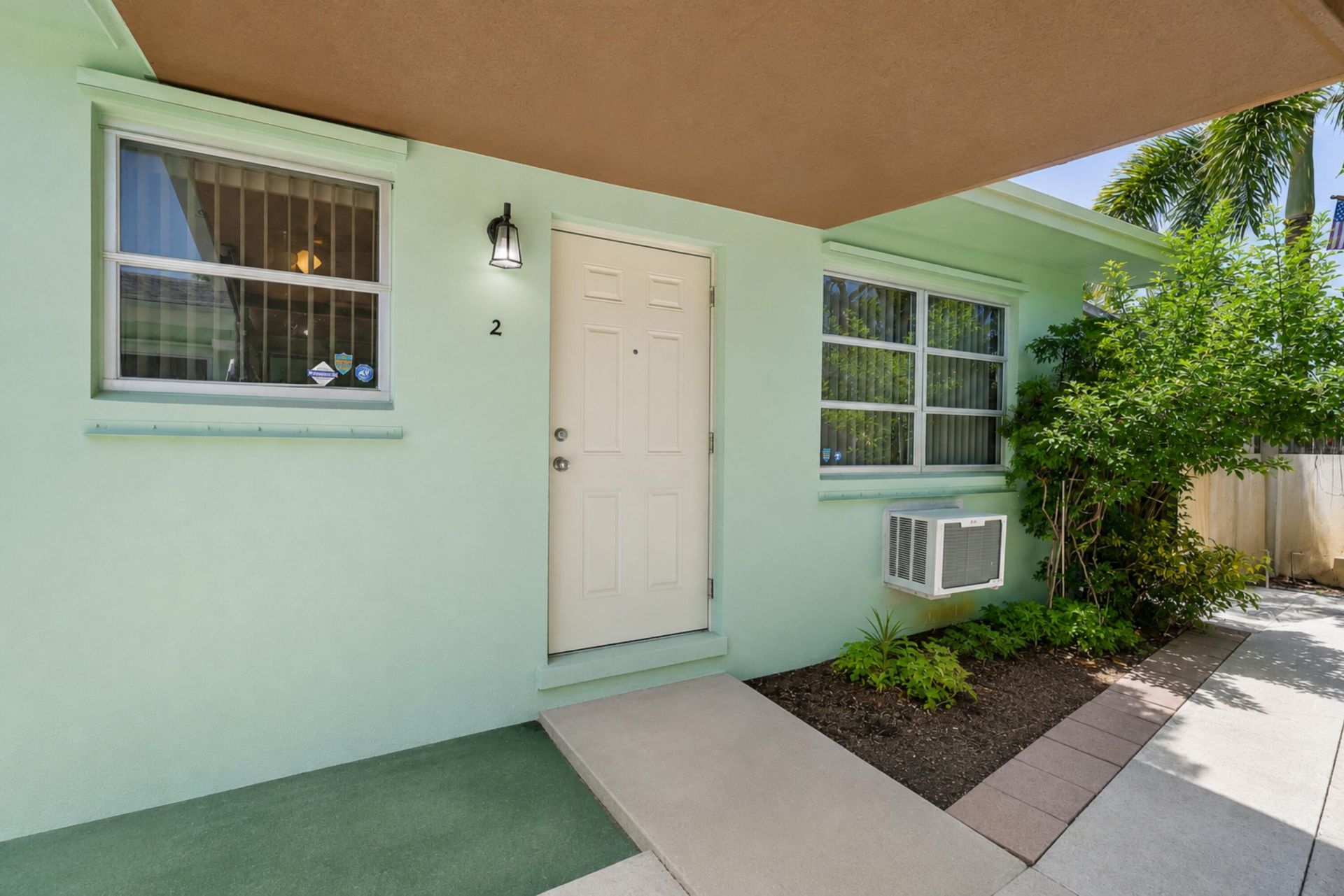 425 Churchill Road, West Palm Beach, FL 33405 Photo