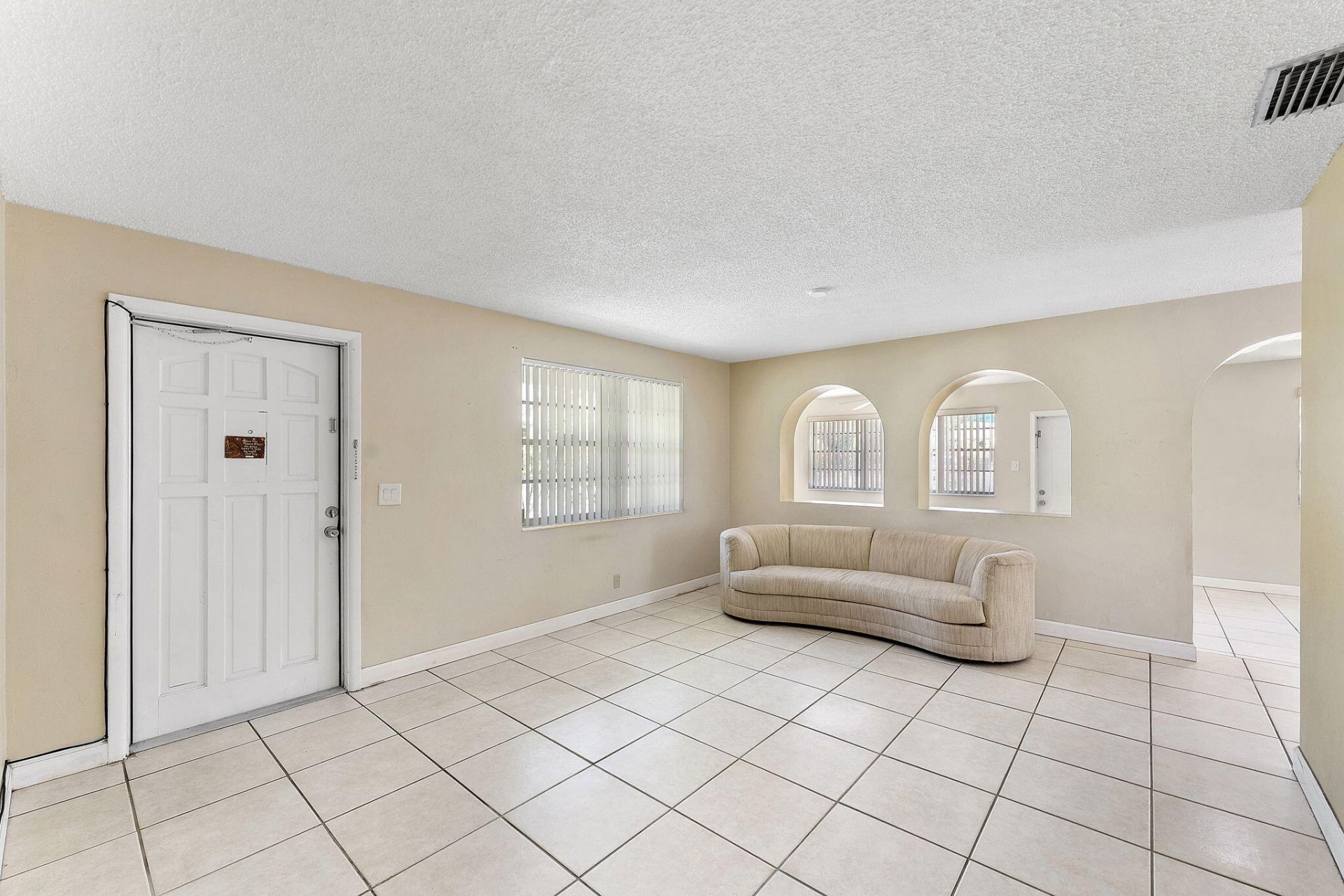 425 Churchill Road, West Palm Beach, FL 33405 Photo