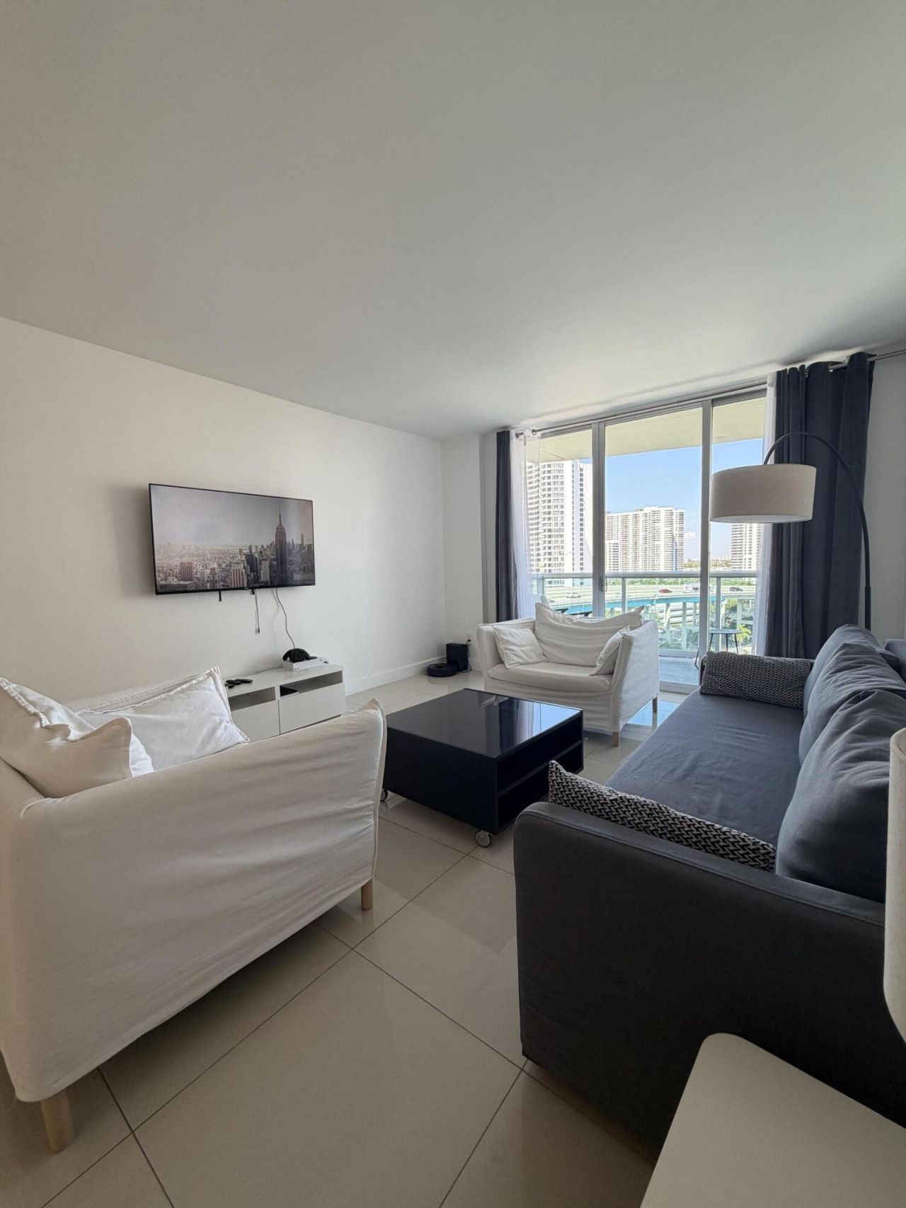 19390 Collins Avenue, Unit 1103, Sunny Isles Beach, FL 33160 Photo