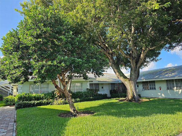 2120 NE 41st Street, Unit D, Lighthouse Point, FL 33064