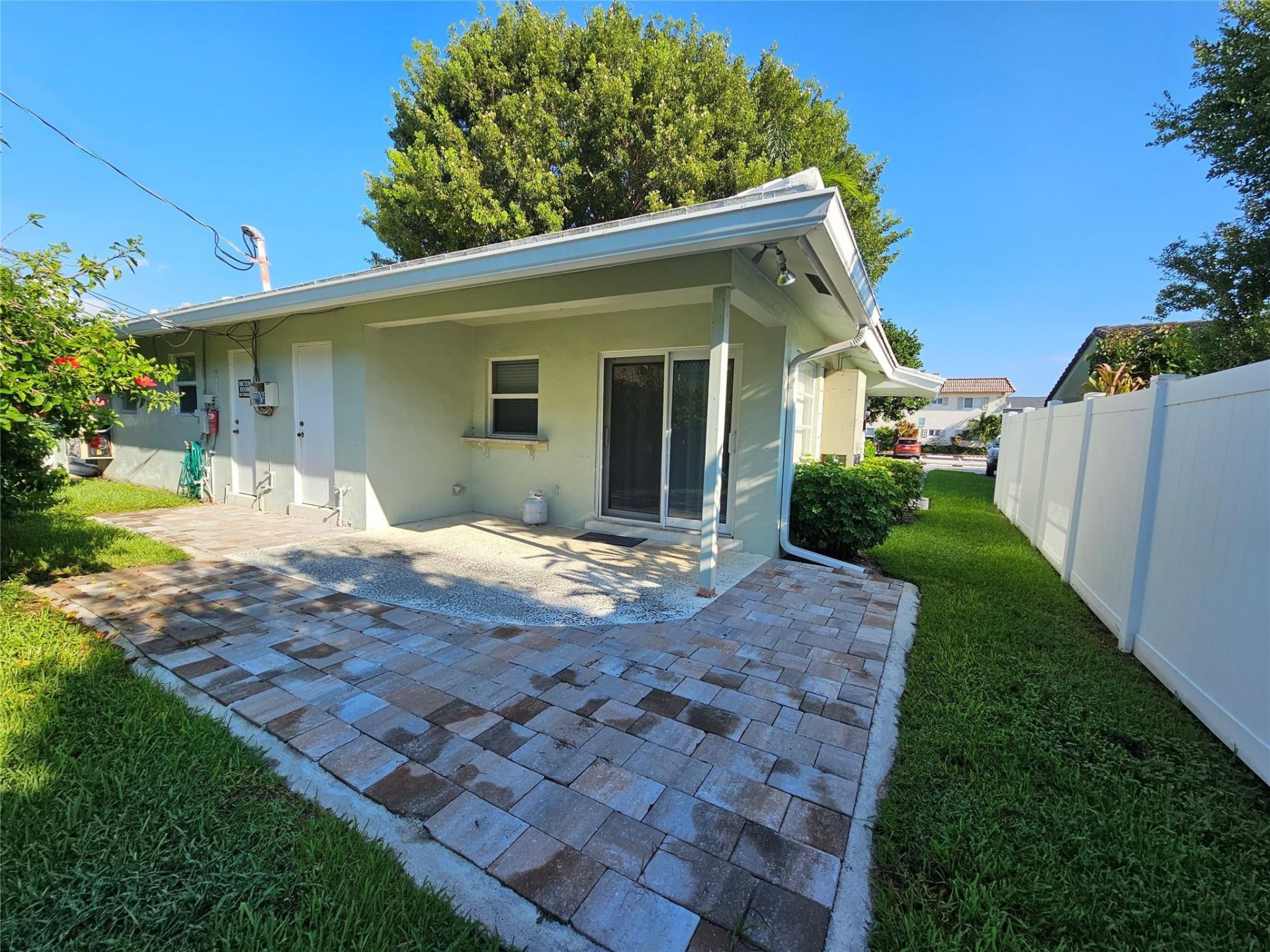 2120 NE 41st Street, Unit D, Lighthouse Point, FL 33064 Photo