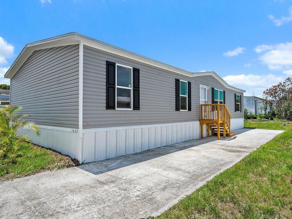 7480 SE EAGLE Avenue, Hobe Sound, FL 33455