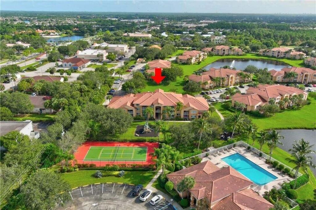 231 SW Palm Drive, Unit 207, Port Saint Lucie, FL 34986 Photo