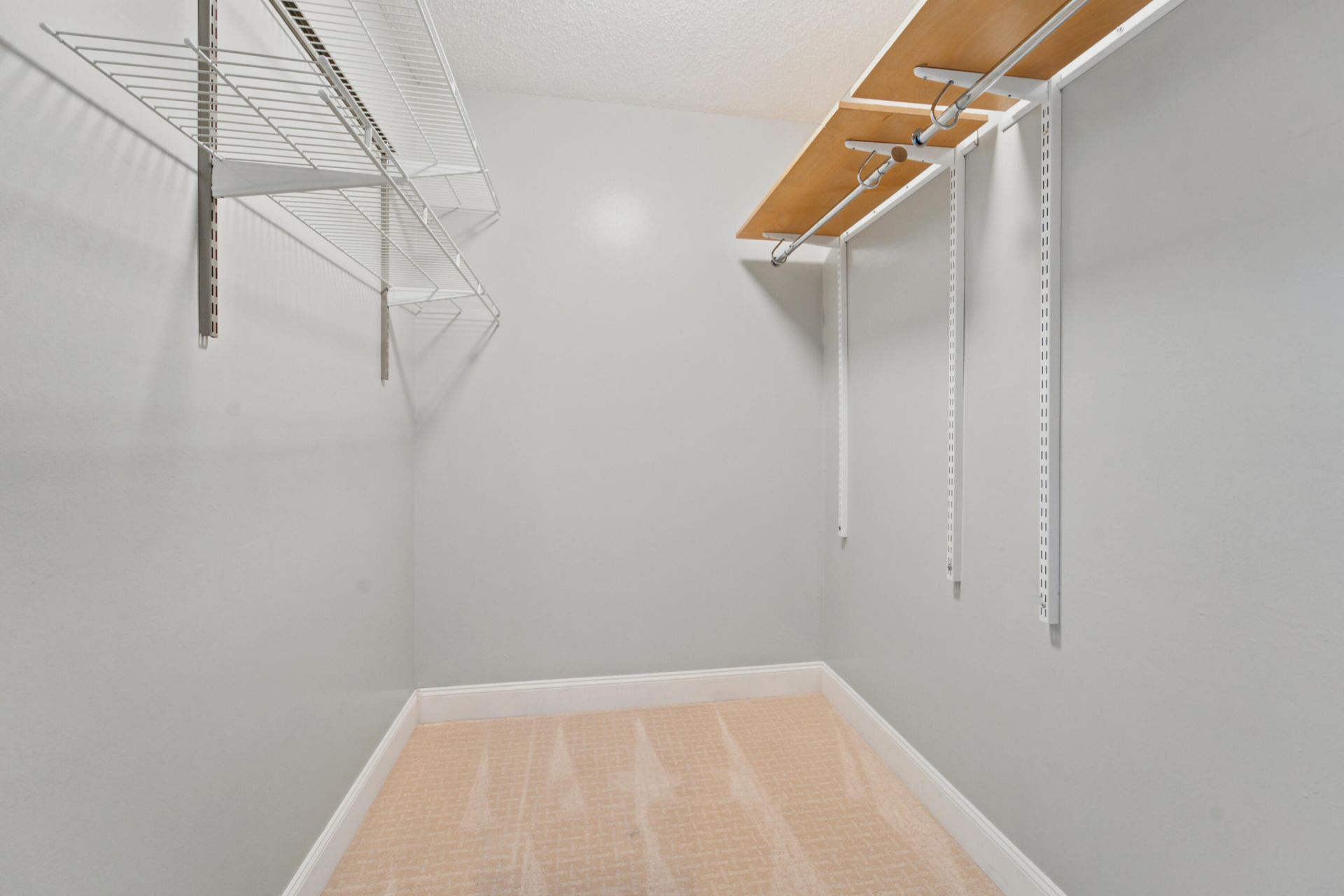 4 Greenway Village N, Unit 203, Royal Palm Beach, FL 33411 Photo