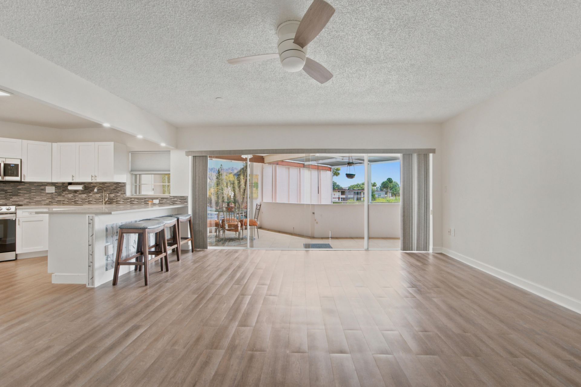 4 Greenway Village N, Unit 203, Royal Palm Beach, FL 33411 Photo