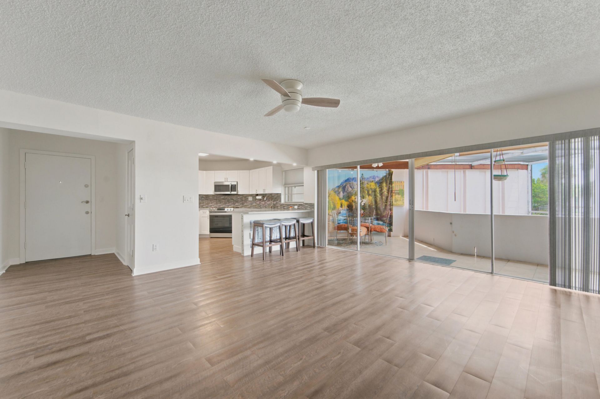 4 Greenway Village N, Unit 203, Royal Palm Beach, FL 33411 Photo