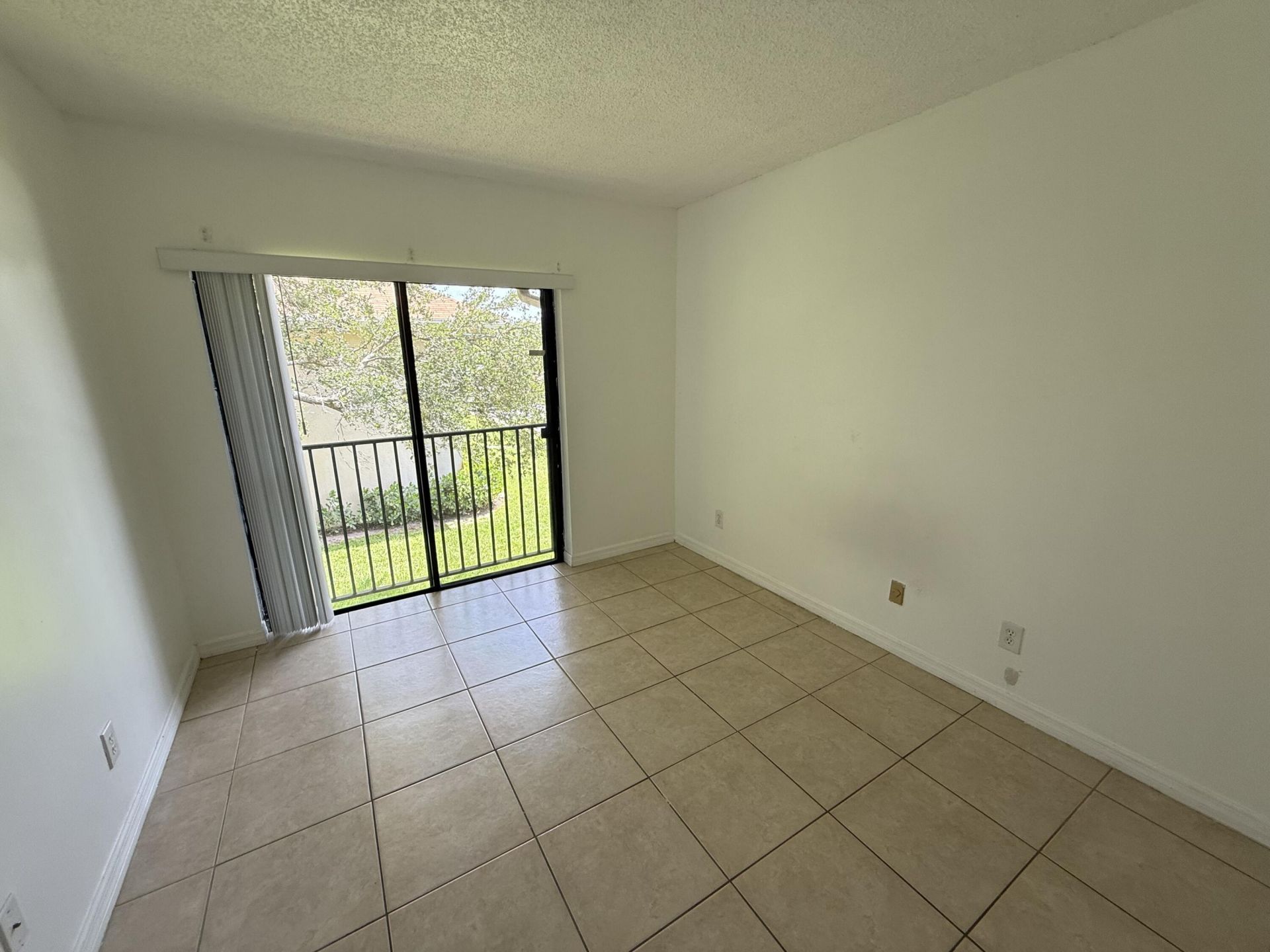 5981 Washington Street, Unit 207, Hollywood, FL 33023 Photo