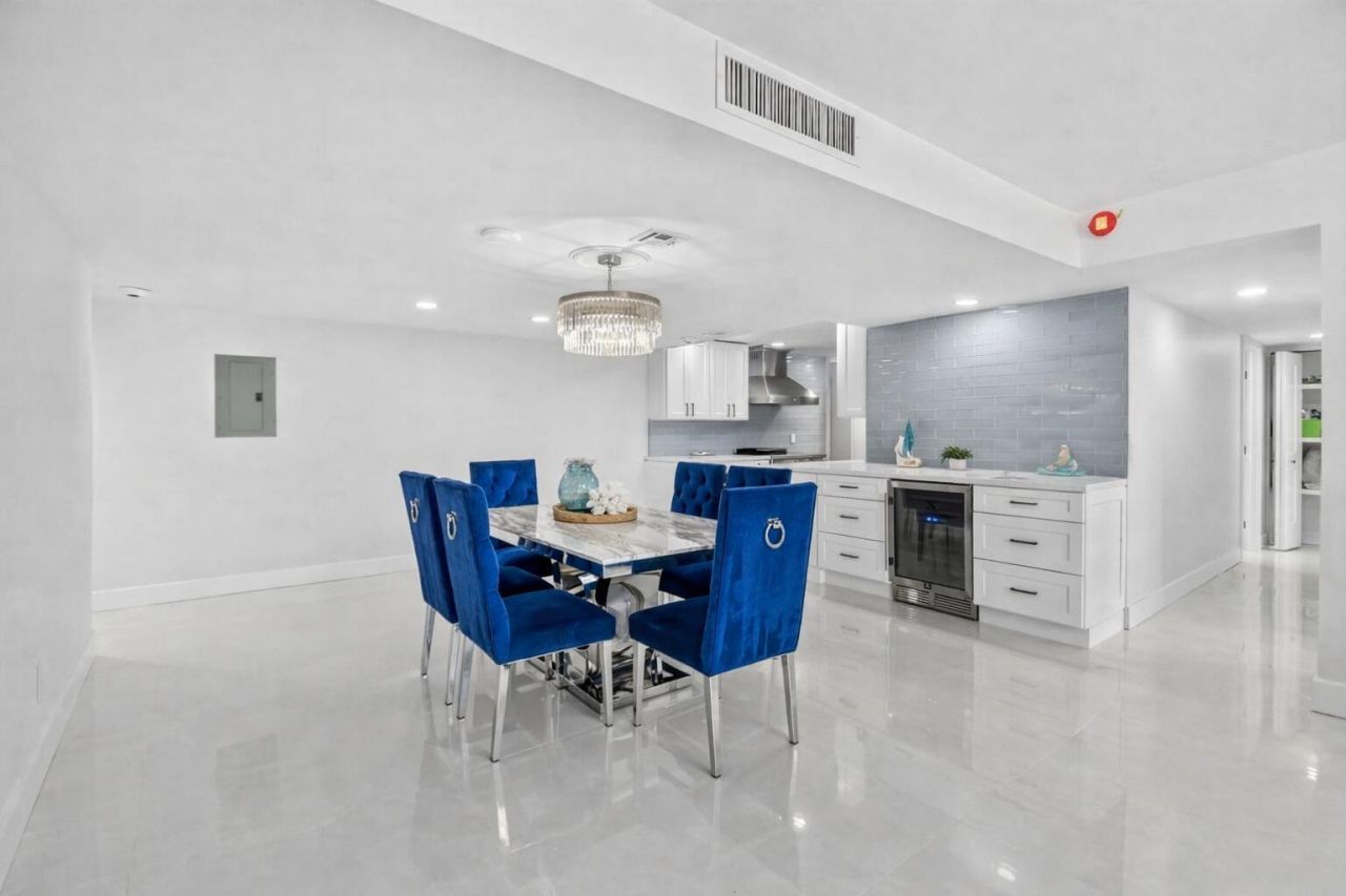 5600 N Flagler Drive, Unit 207, West Palm Beach, FL 33407 Photo