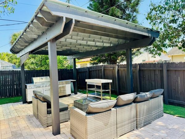 330 SW 35TH Avenue, Deerfield Beach, FL 33442