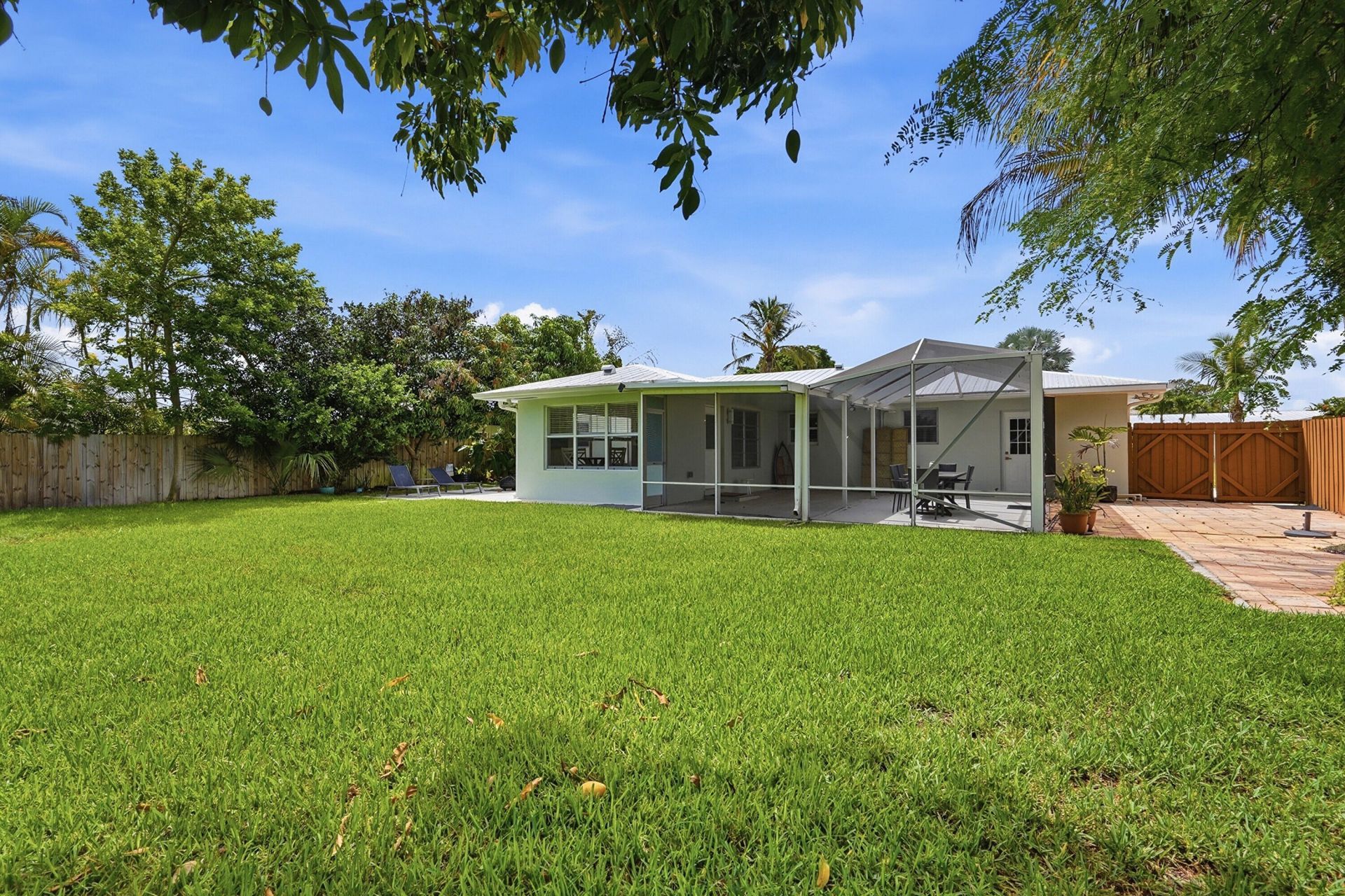 4729 SE Bayshore Terrace, Stuart, FL 34997 Photo