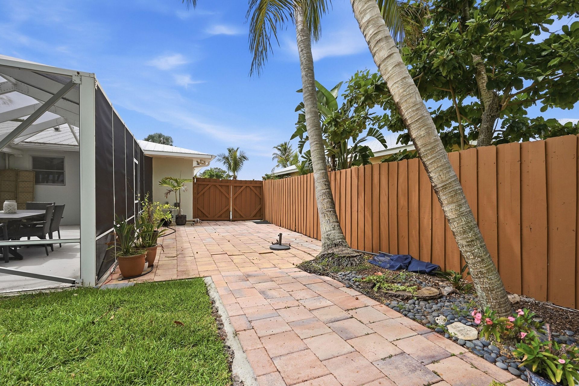 4729 SE Bayshore Terrace, Stuart, FL 34997 Photo
