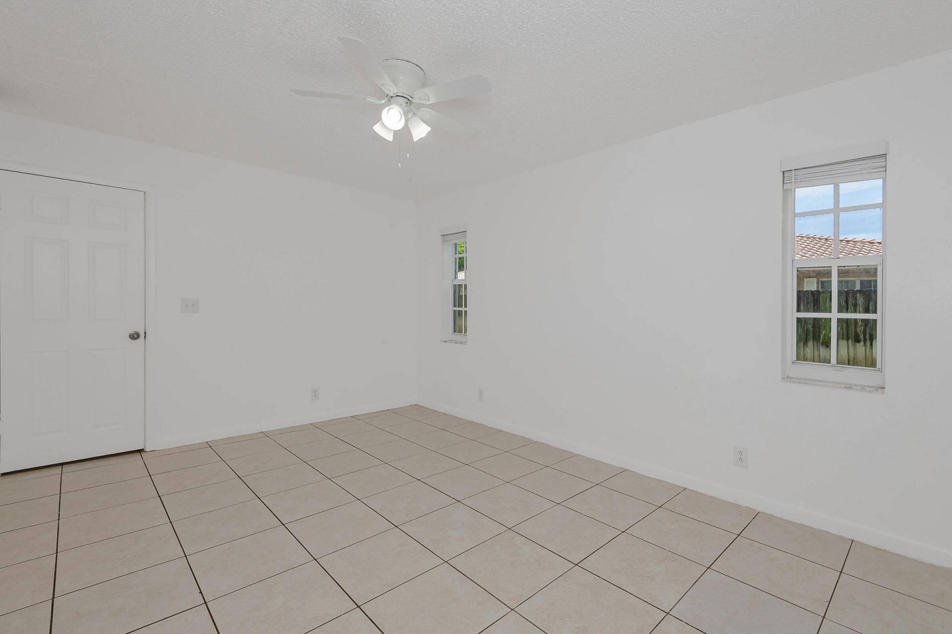8830 W Sample Road, Unit 8, Coral Springs, FL 33065 Photo
