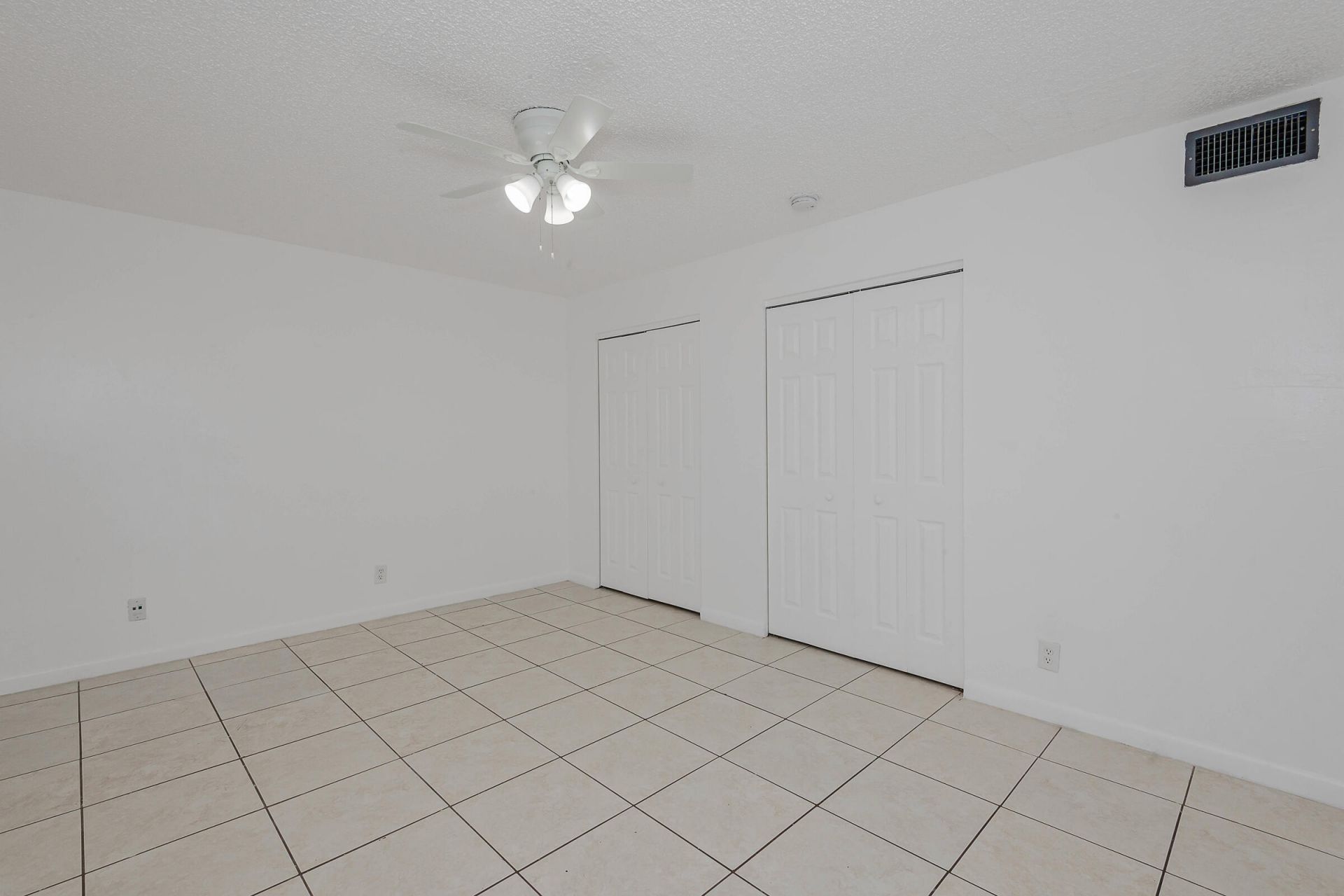 8830 W Sample Road, Unit 8, Coral Springs, FL 33065 Photo