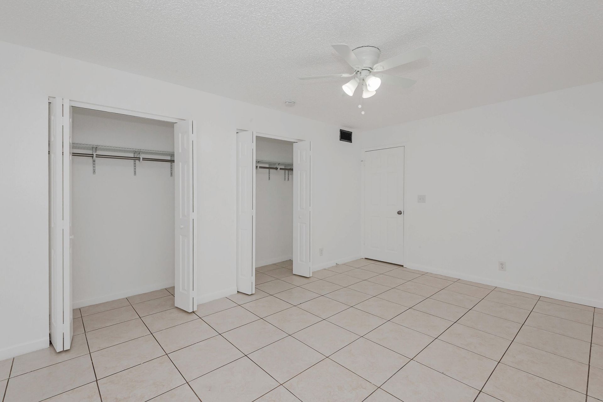 8830 W Sample Road, Unit 8, Coral Springs, FL 33065 Photo