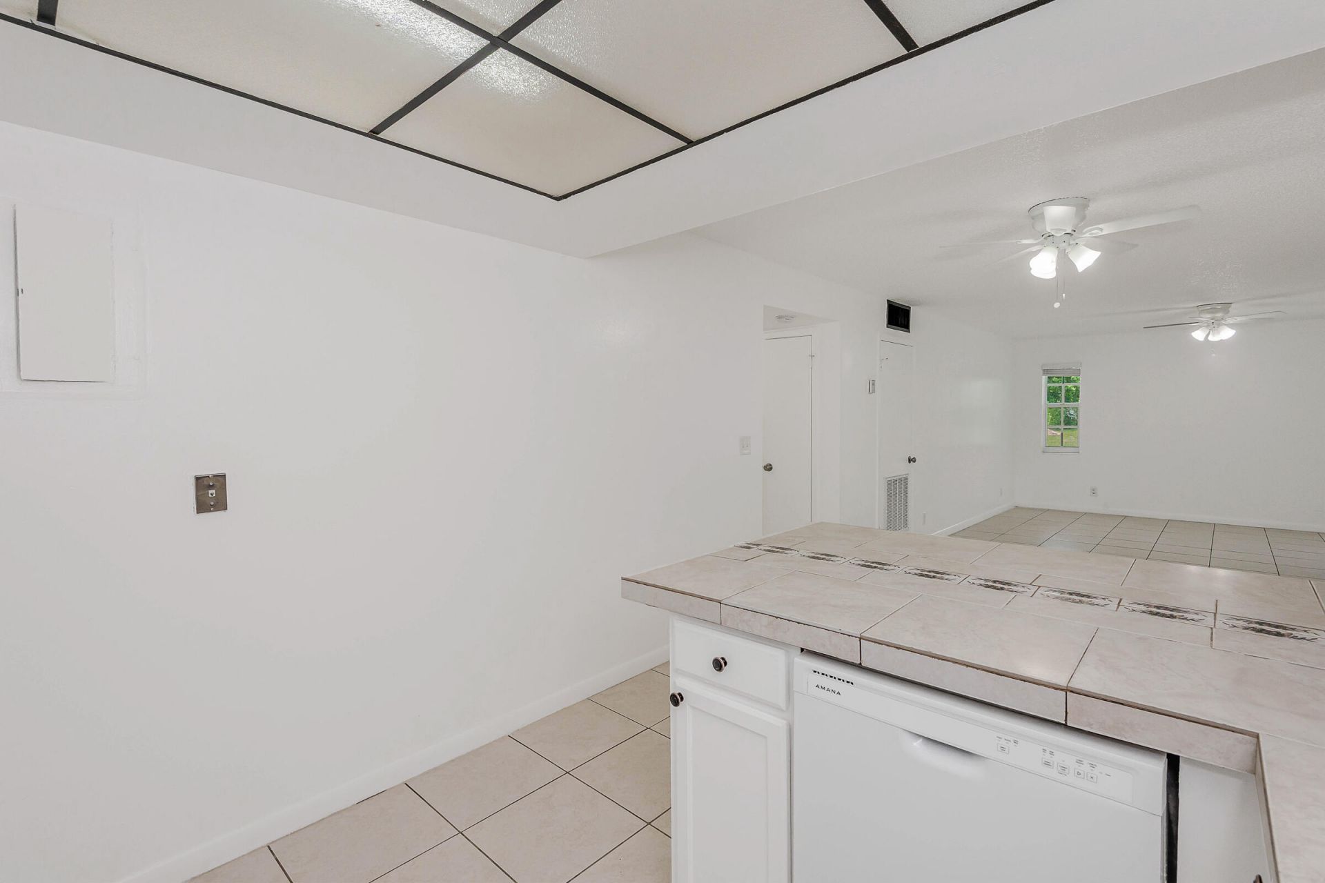8830 W Sample Road, Unit 8, Coral Springs, FL 33065 Photo