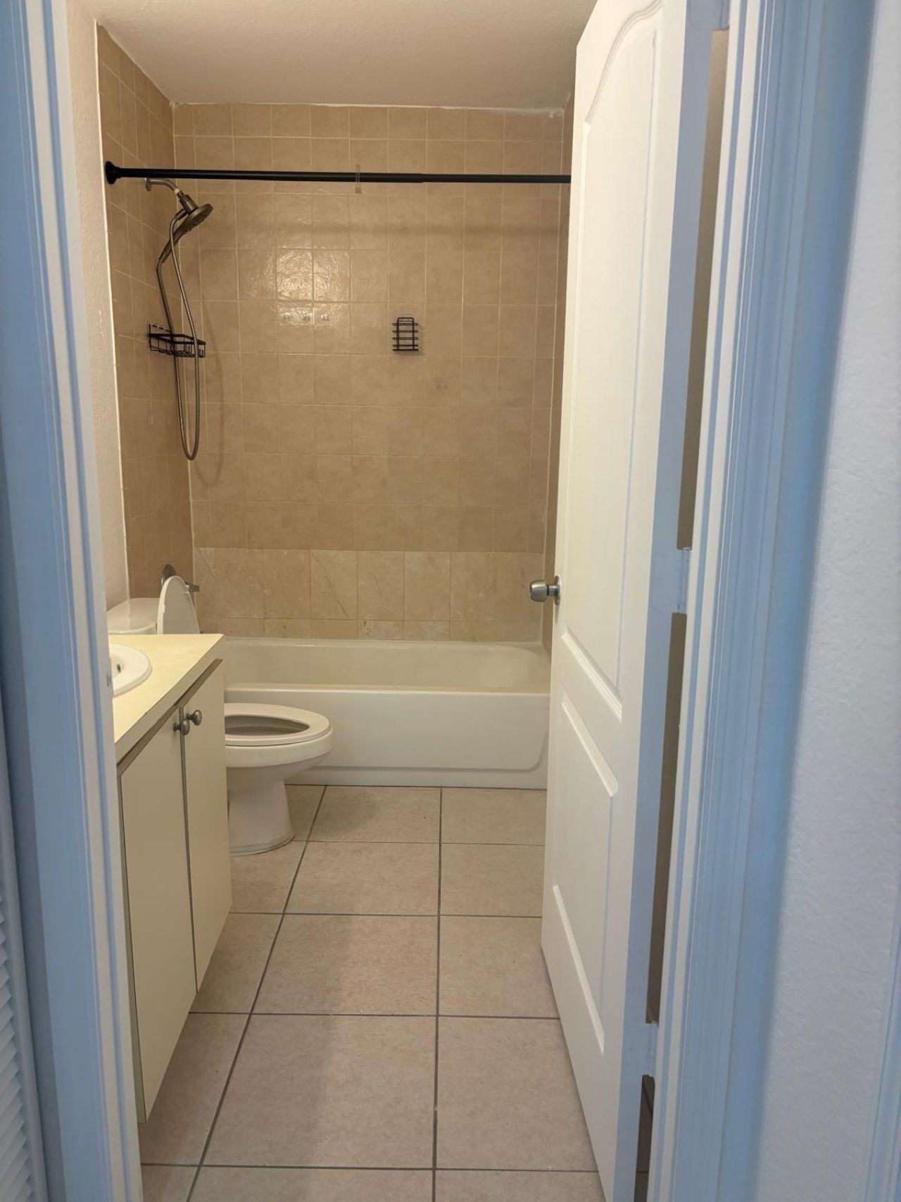 1208 N 57th Avenue, Unit B, Hollywood, FL 33021 Photo