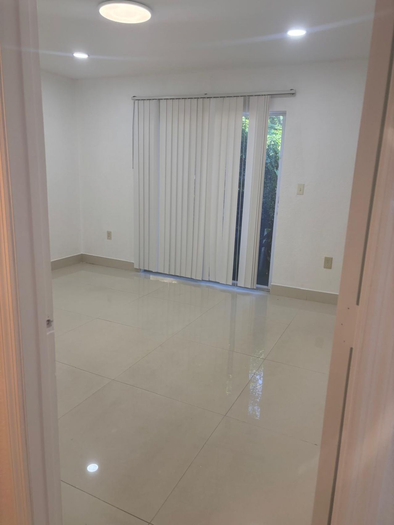 1208 N 57th Avenue, Unit B, Hollywood, FL 33021 Photo