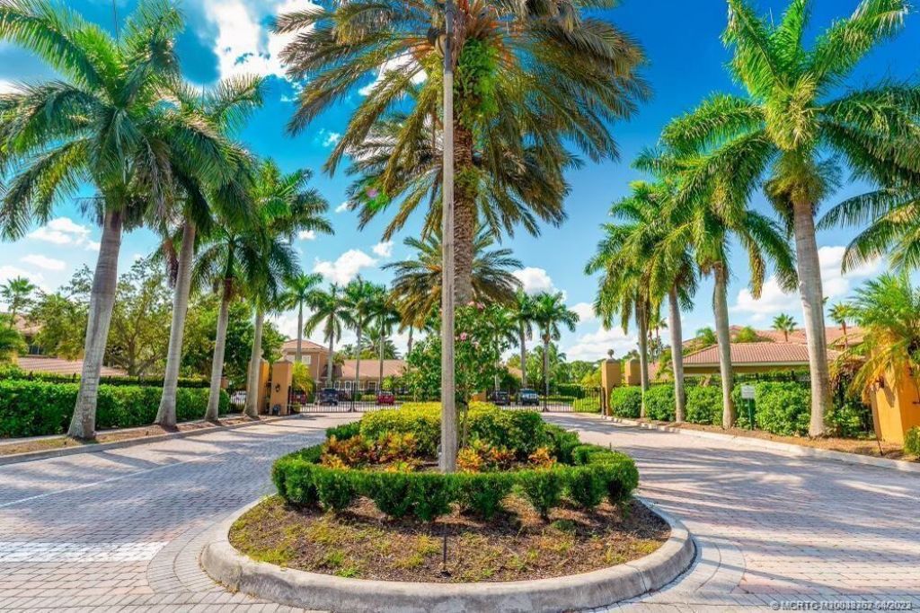 3759 NW Mediterranean Lane, Unit 2-209, Jensen Beach, FL 34957 Photo