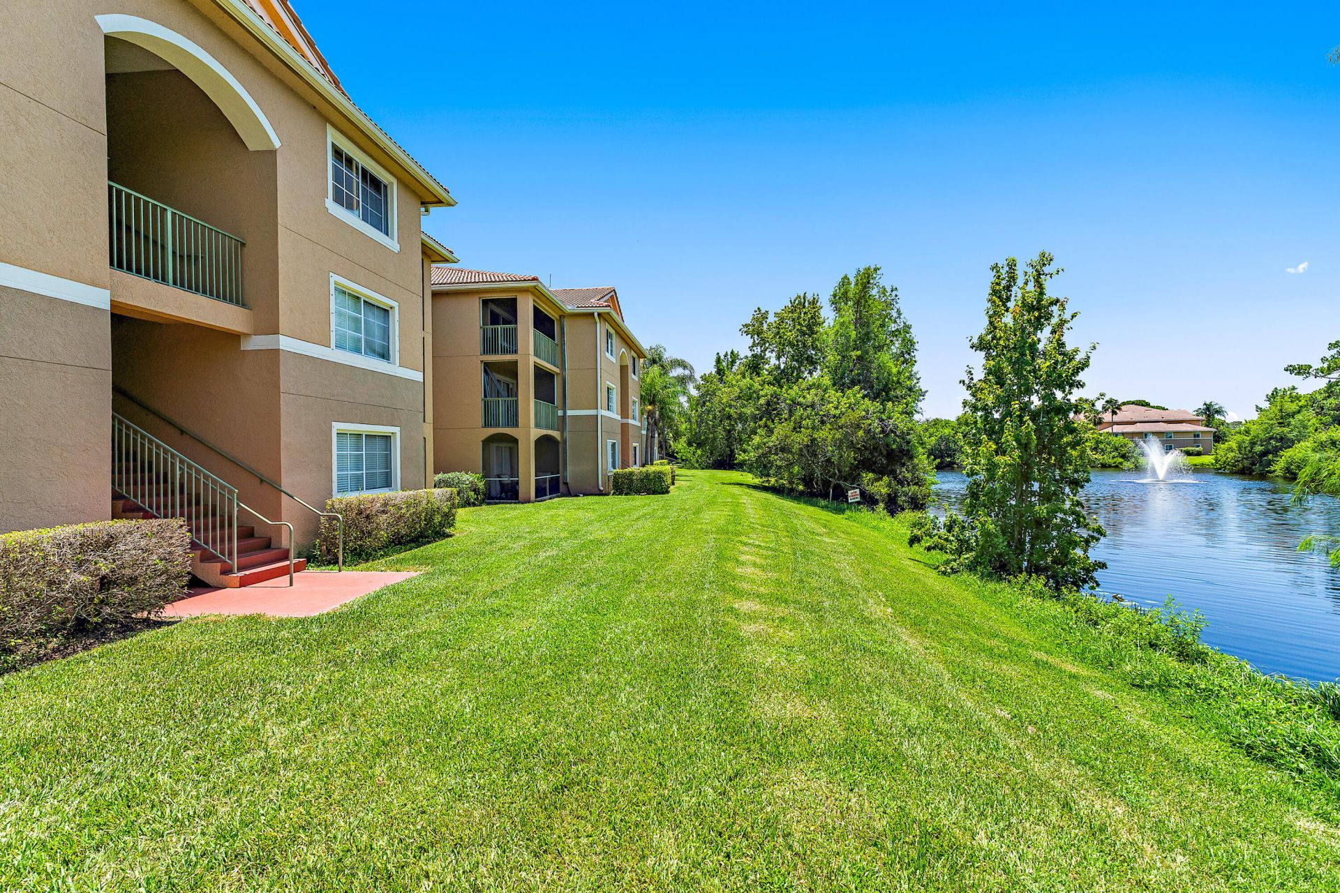 3759 NW Mediterranean Lane, Unit 2-209, Jensen Beach, FL 34957 Photo