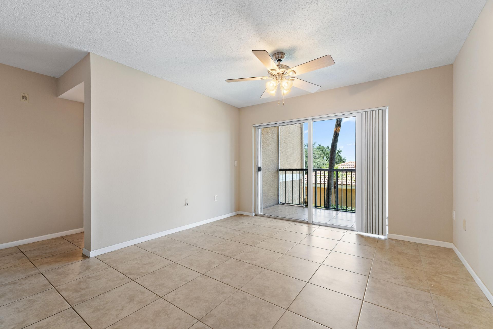 3759 NW Mediterranean Lane, Unit 2-209, Jensen Beach, FL 34957 Photo