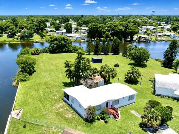 2717 SE 32nd Street, Okeechobee, FL 34974