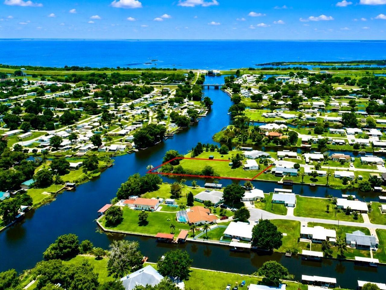 2717 SE 32nd Street, Okeechobee, FL 34974 Photo