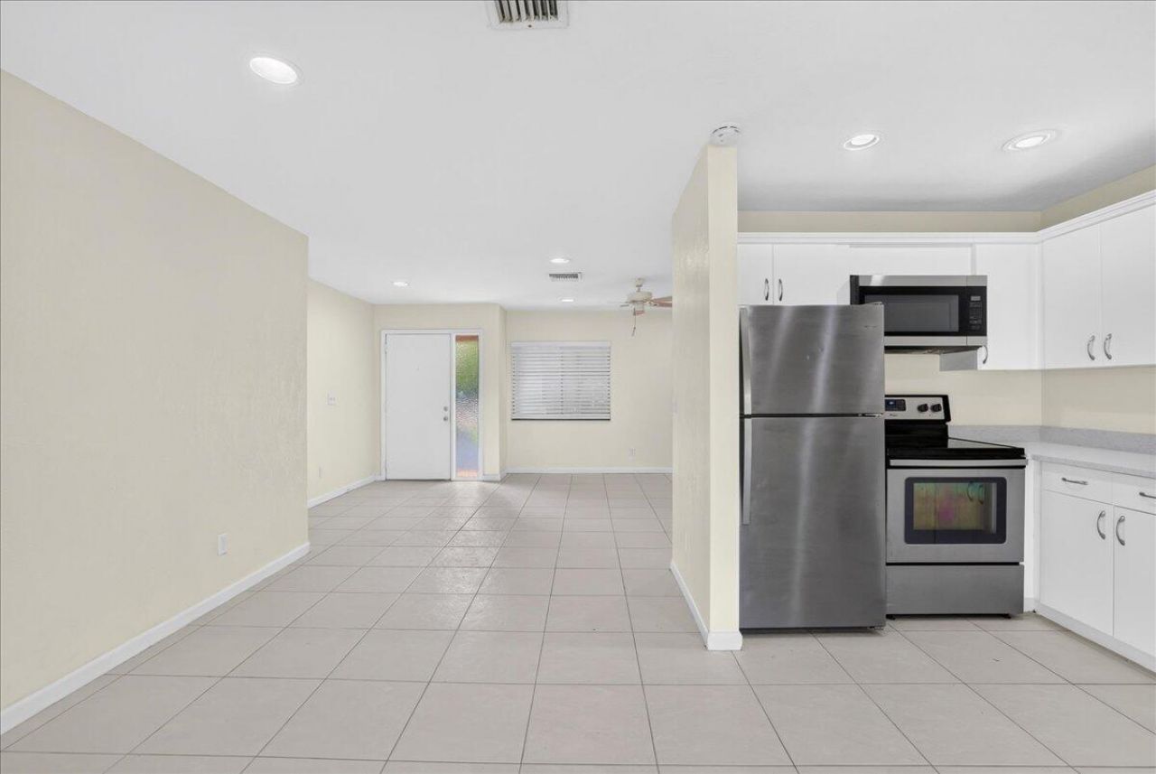 10100 NW 71st Place, Tamarac, FL 33321 Photo