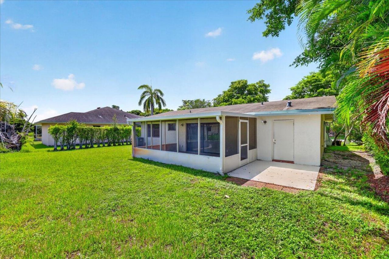 10100 NW 71st Place, Tamarac, FL 33321 Photo