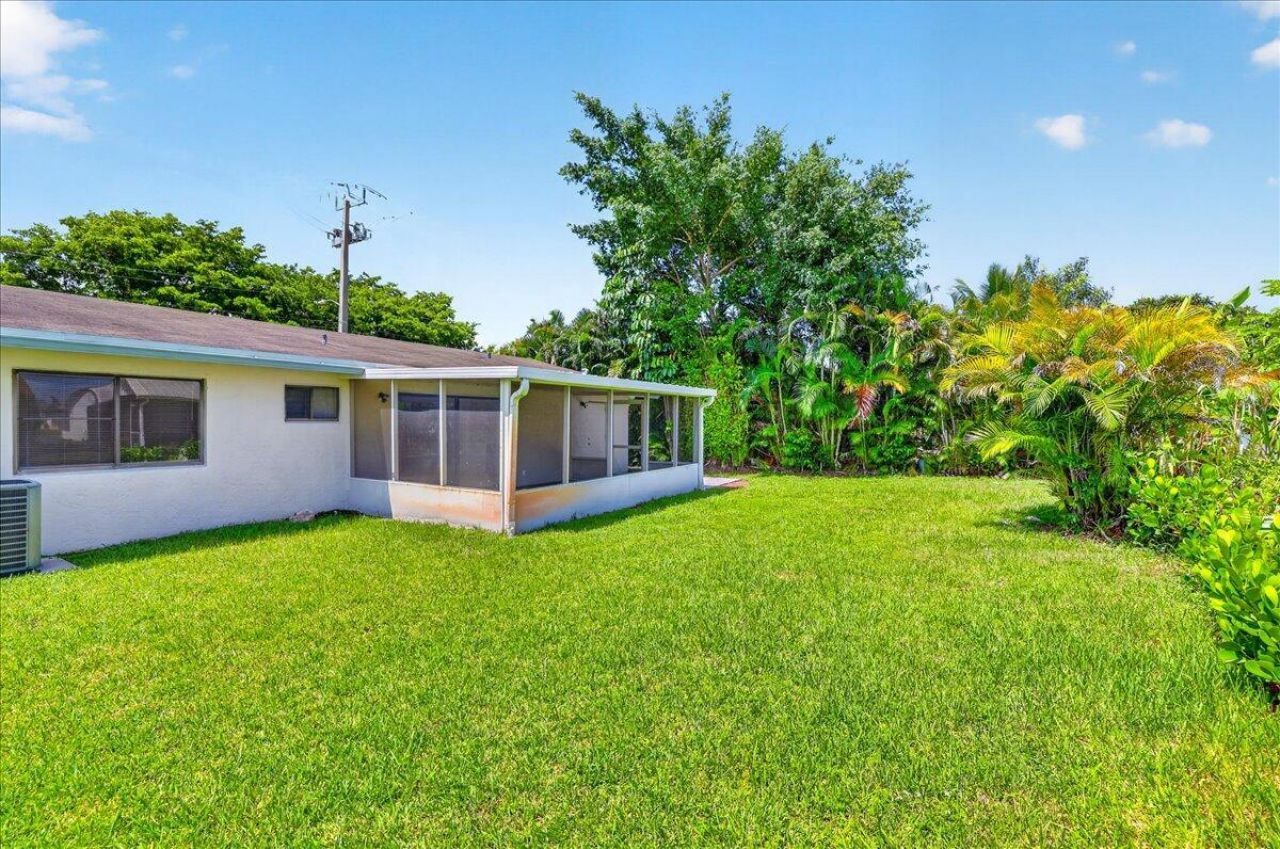 10100 NW 71st Place, Tamarac, FL 33321 Photo