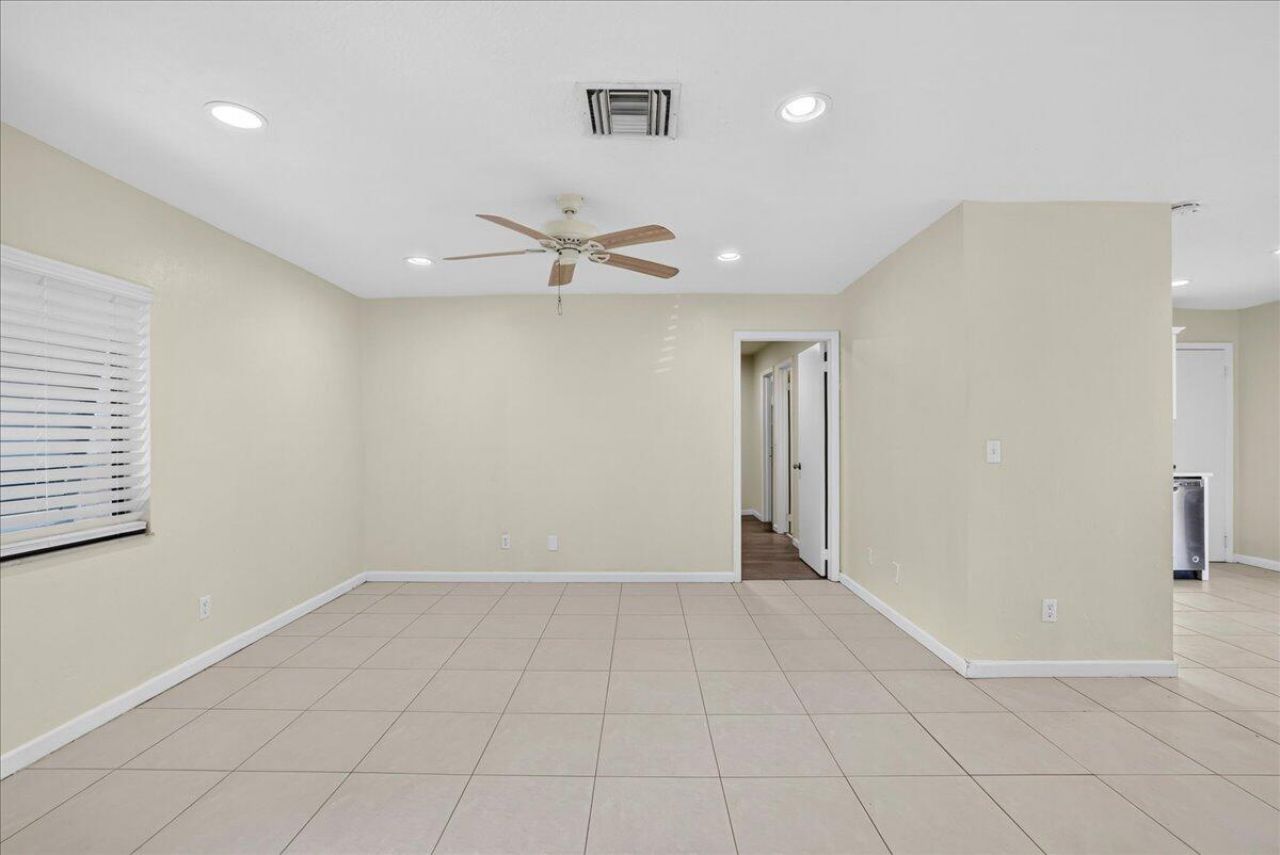 10100 NW 71st Place, Tamarac, FL 33321 Photo